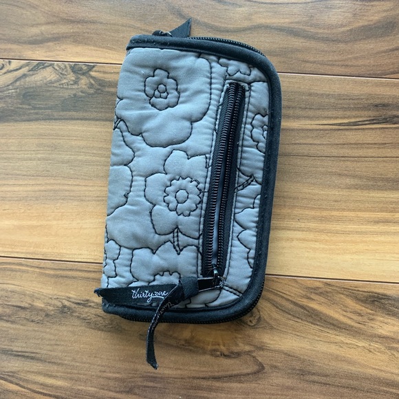 thirty-one Handbags - Thirty-one wallet